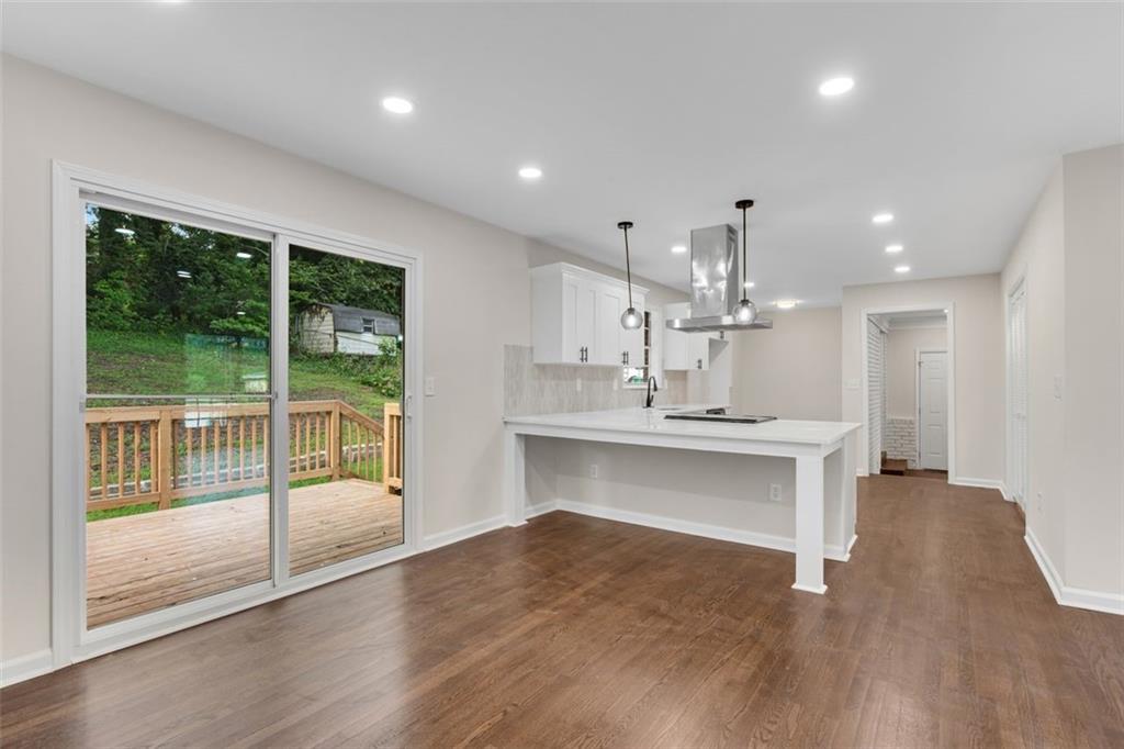 2933 Edna Lane