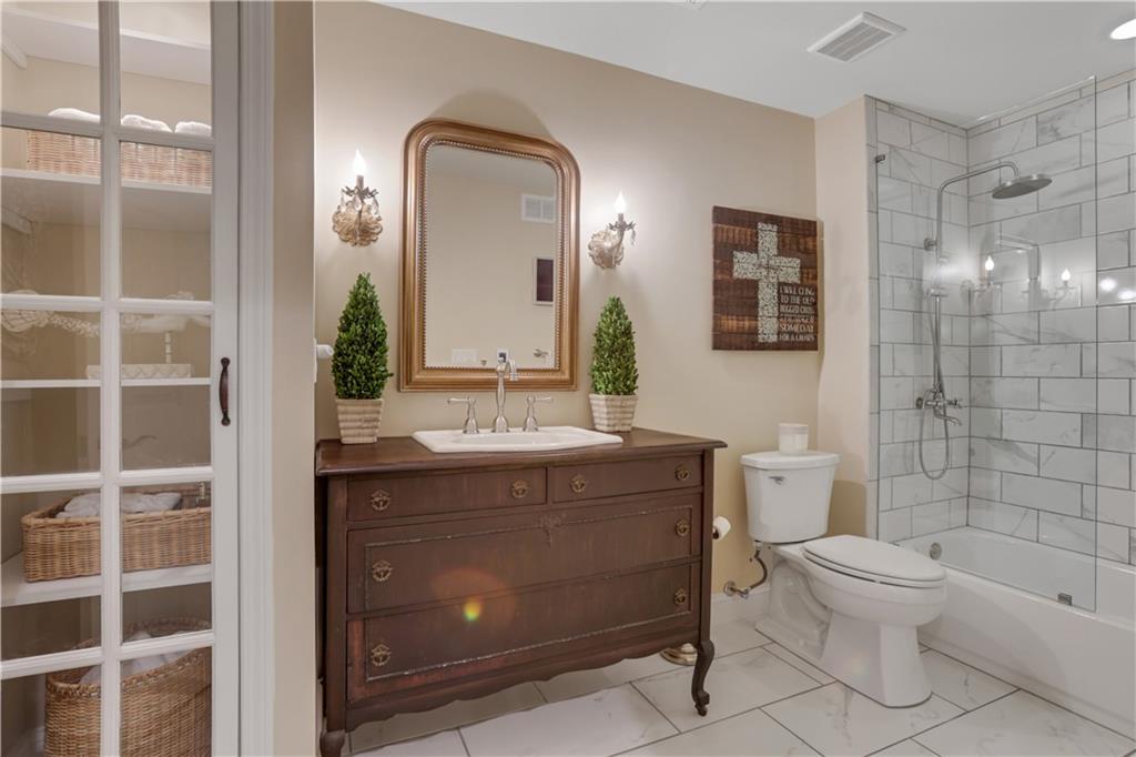 Academy Park - Residential