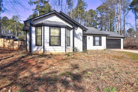 3338 Lindale Court Ellenwood GA 30294