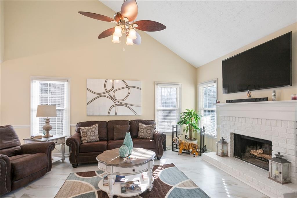 740 Helga Drive, Woodstock, Georgia image 3