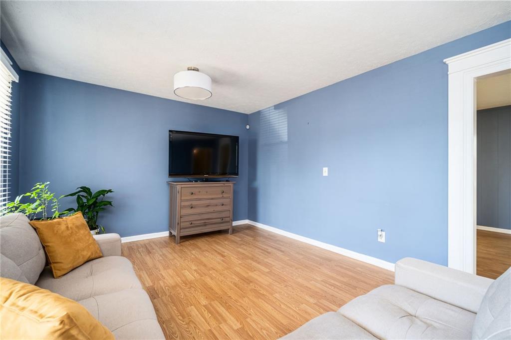 3207 Laura Lane