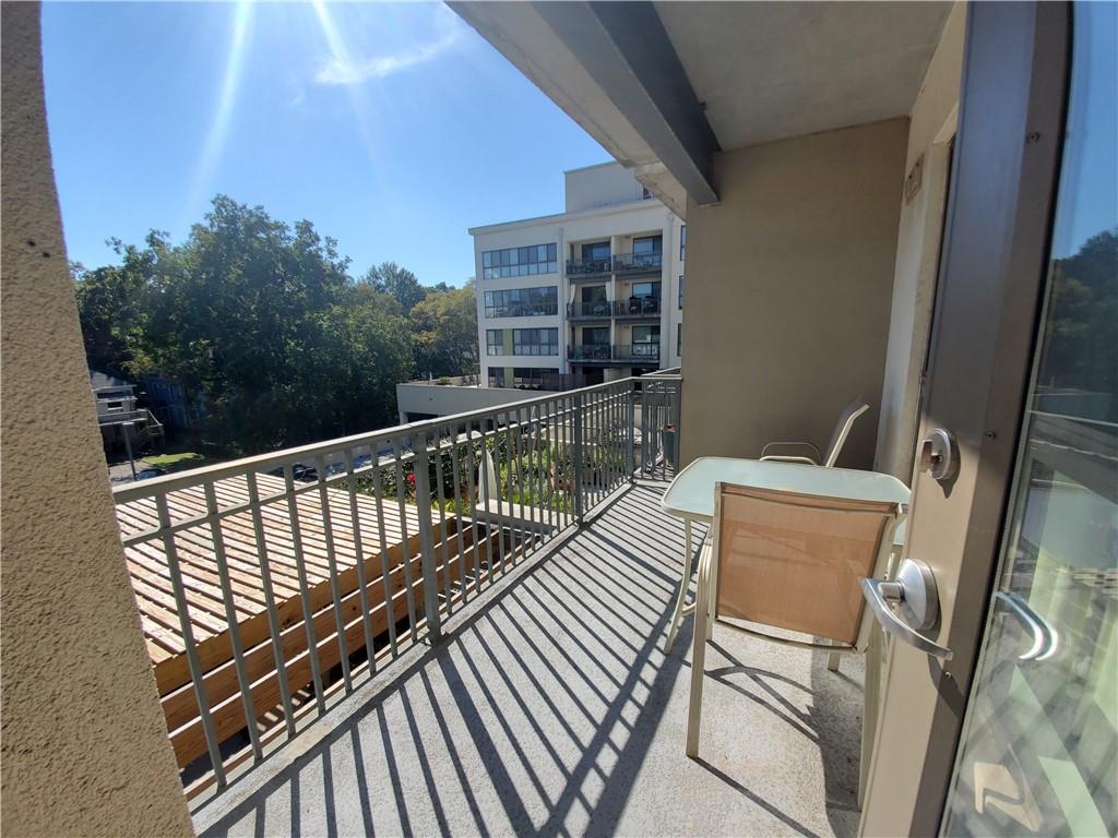 Oakland Park - Residential Lease
