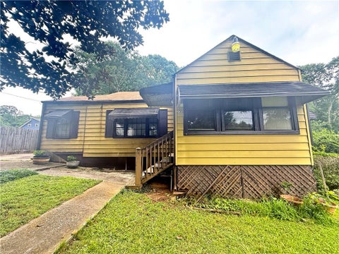 Homes For Sale - 230 Eleanor Street<br/> Dekalb County, Atlanta, GA 30317