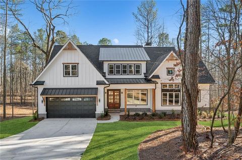 A home in Dawsonville