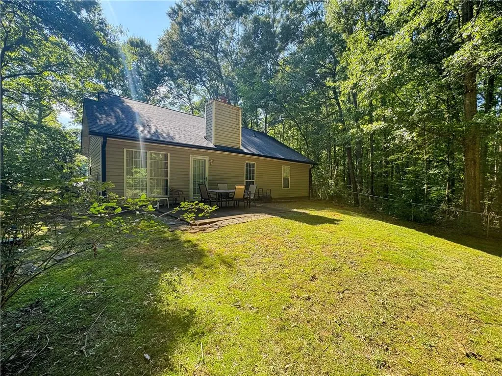 Newnan, Georgia 30277, United States, 3 Bedrooms Bedrooms, ,2 BathroomsBathrooms,Residential,Active,204821