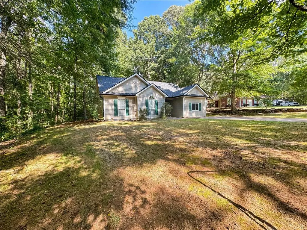 Newnan, Georgia 30277, United States, 3 Bedrooms Bedrooms, ,2 BathroomsBathrooms,Residential,Active,204821