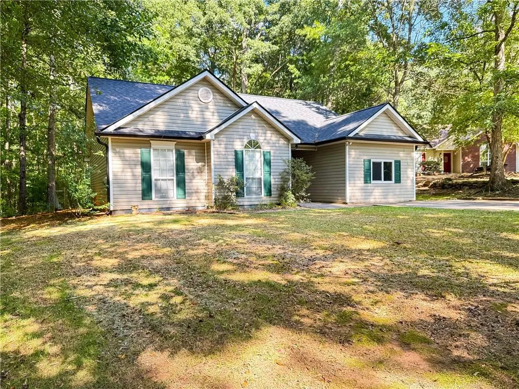 Newnan, Georgia 30277, United States, 3 Bedrooms Bedrooms, ,2 BathroomsBathrooms,Residential,Active,204821