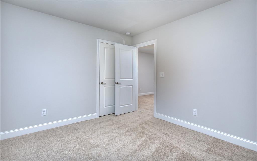 The Manor at Gainesville Township - Residential