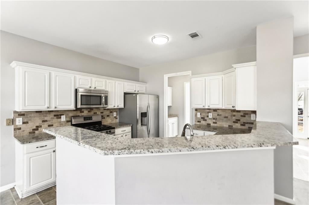 2740 Barimore Place, Dacula, Georgia image 10