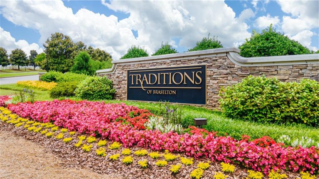 Traditions of Braselton - Residential