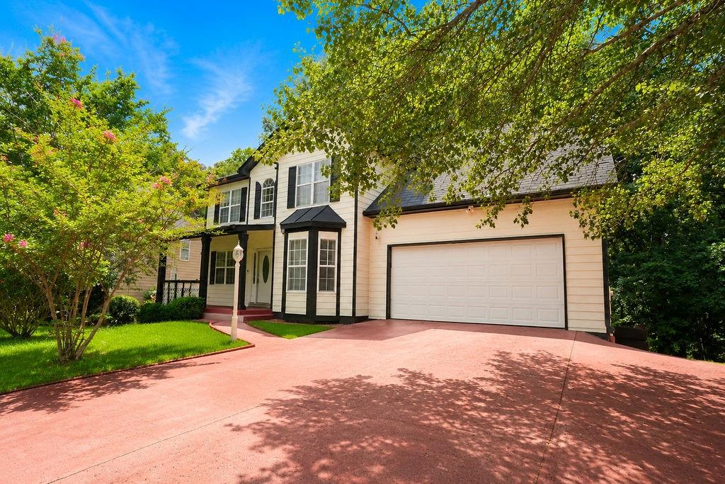 775 Stonemill Manor
