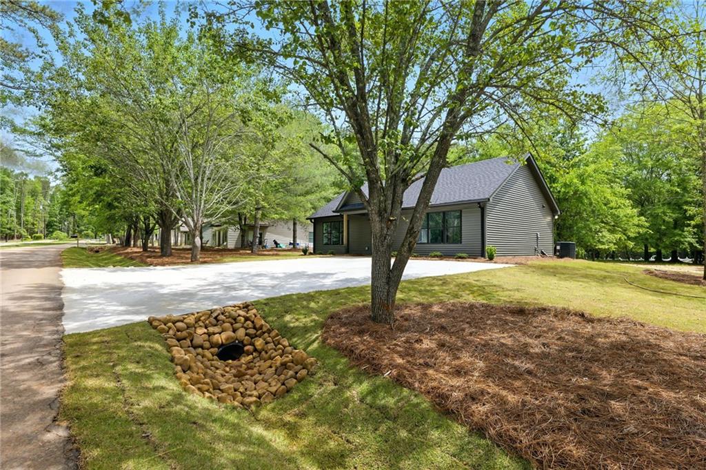 8091 Beachwood Drive, Murrayville, Georgia image 21