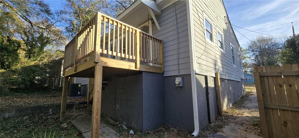 822 Midway Street SE