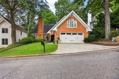 Homes For Sale - 1127 Druid Lake<br/> Decatur, GA 30033