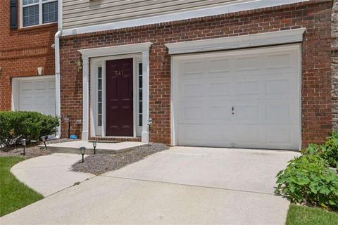 Townhouse For Sale - 541 Lantern Wood Drive<br/> Scottdale, GA 30079