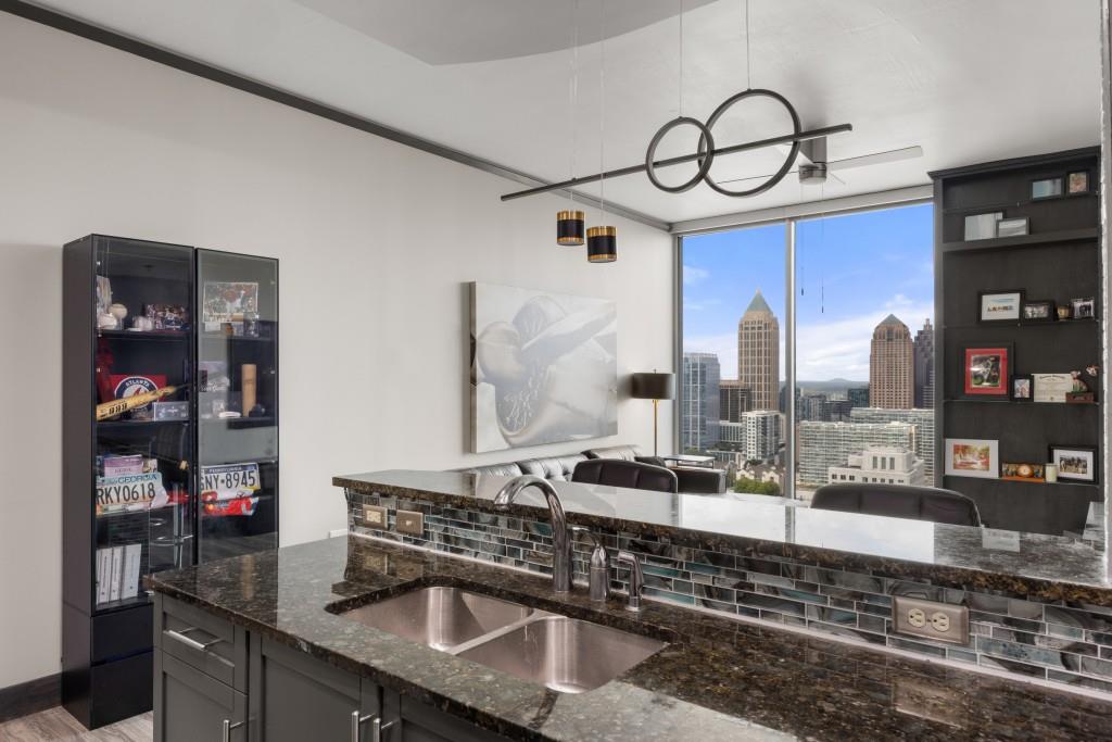 855 Peachtree Street NE 2906