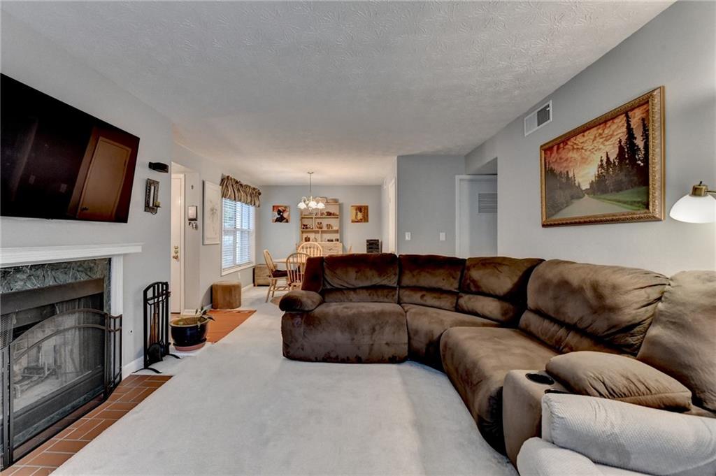 1304 Glenleaf Drive