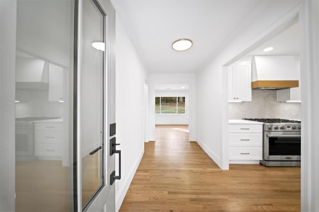 3481 Palace Court NE