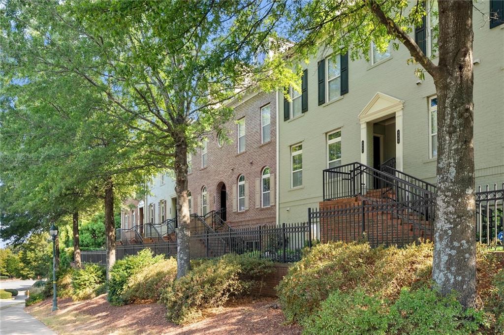 6468 Chariot Street 19