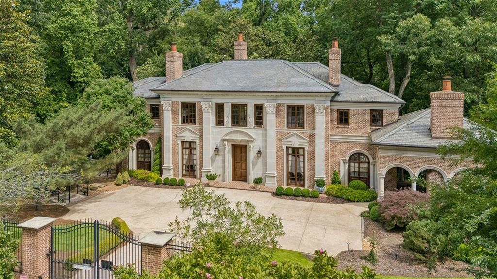 125 Blackland Road NW