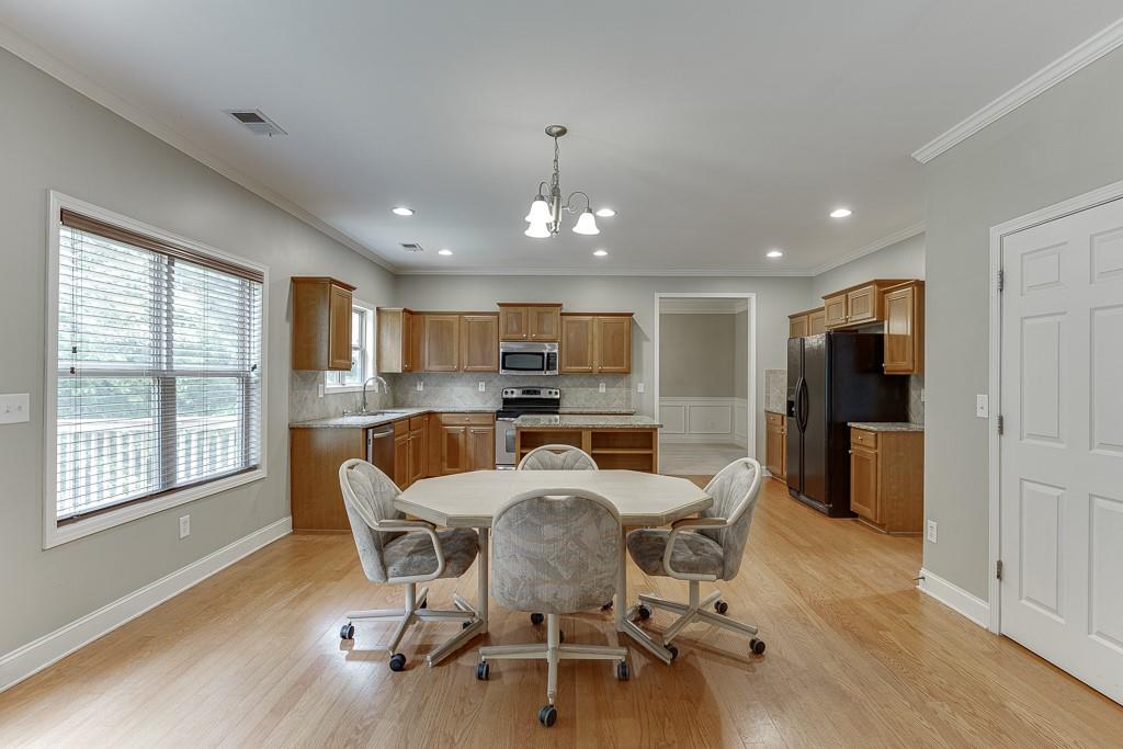 5823 Little Doe Walk, Flowery Branch, Georgia image 18