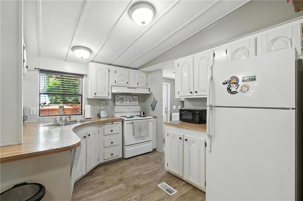 6695 Thunder Trail