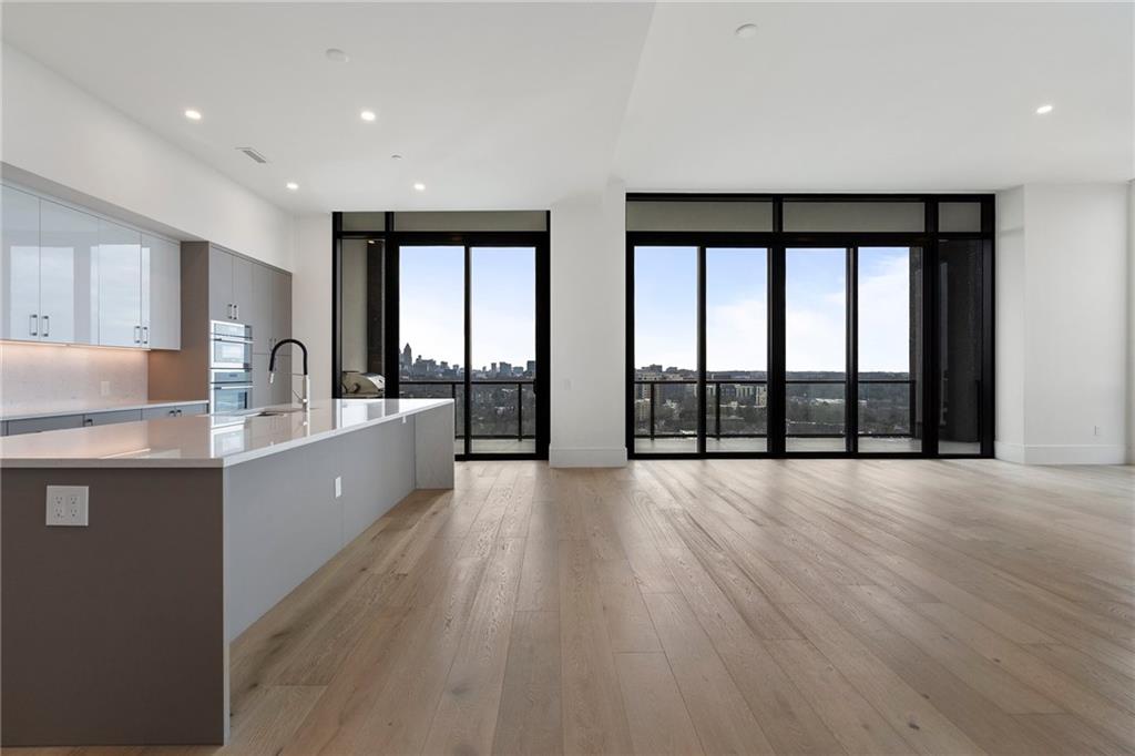 2425 Peachtree Road 1806