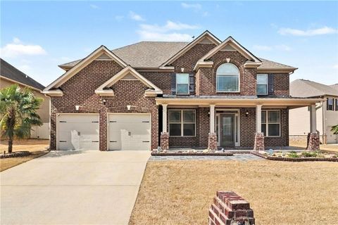 Homes For Sale - 1941 Weatherstaff Lane<br/> Mcdonough, GA 30253