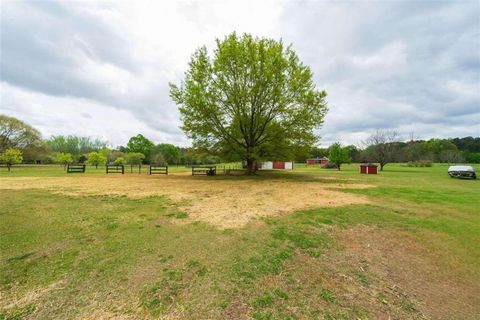 A home in Mcdonough