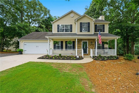 Homes For Sale - 3063 Rockview Drive<br/> Loganville, GA 30052