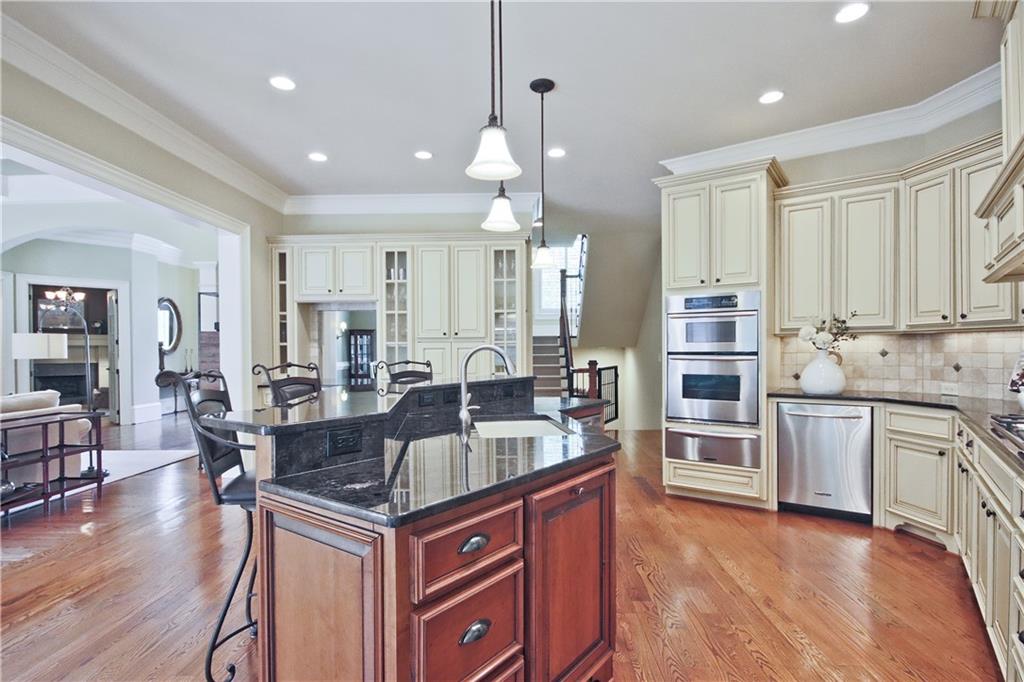 5118 Greythorne Lane, Marietta, Georgia image 17