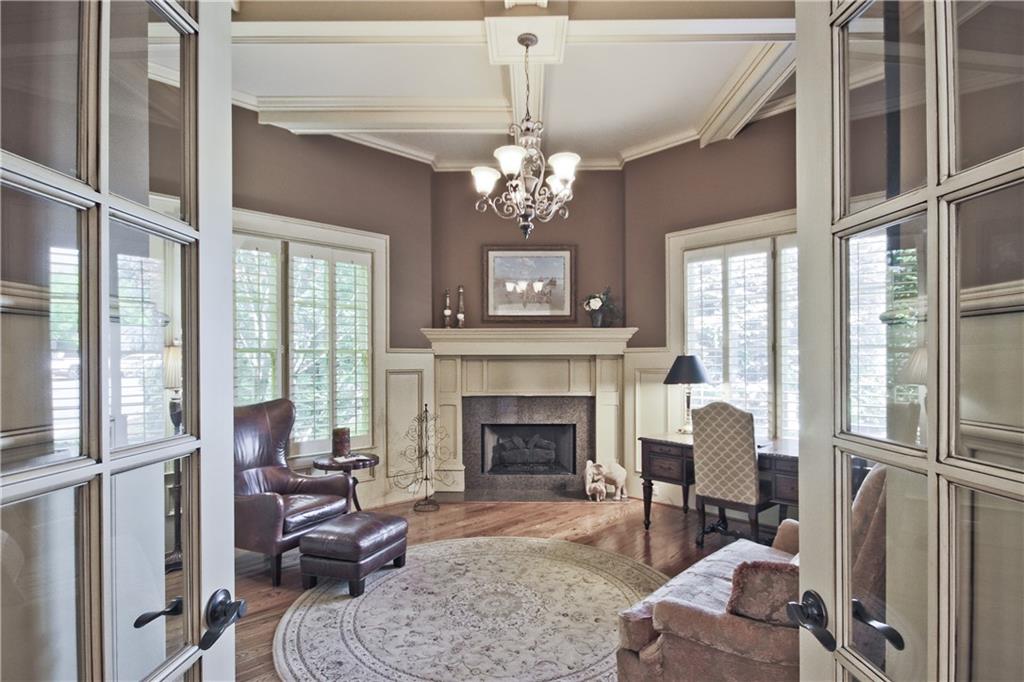 5118 Greythorne Lane