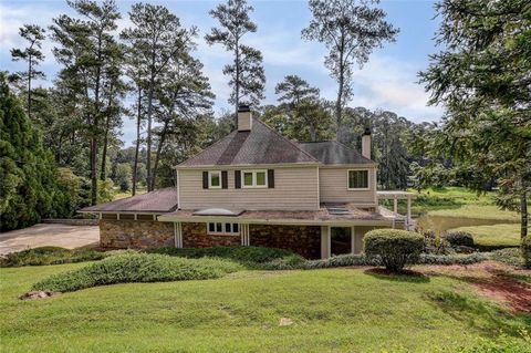 1530 Niskey Lake Trail SW Atlanta GA 30331