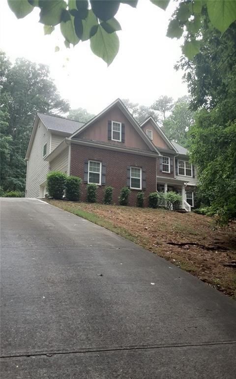 Homes For Rent - 2532 Lois Court<br/> Loganville, GA 30052