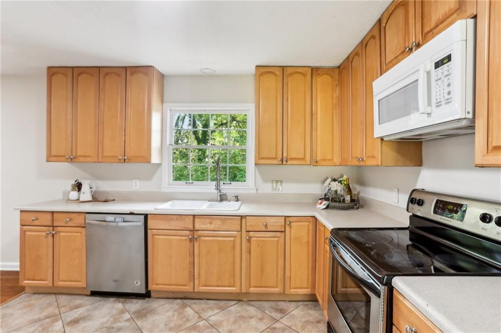 3007 Octavia Circle, Marietta, Georgia image 7