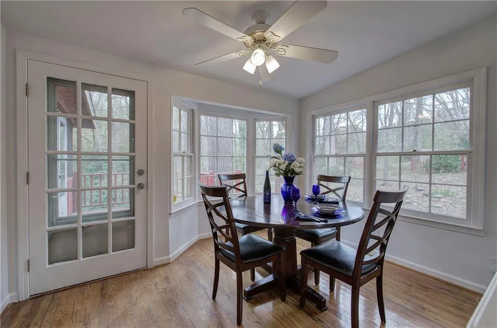 Marietta, Georgia 30068, United States, 4 Bedrooms Bedrooms, ,3 BathroomsBathrooms,Residential,Active,171200