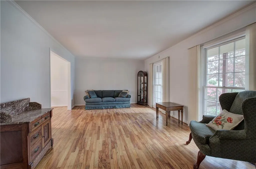 Marietta, Georgia 30068, United States, 4 Bedrooms Bedrooms, ,3 BathroomsBathrooms,Residential,Active,171200