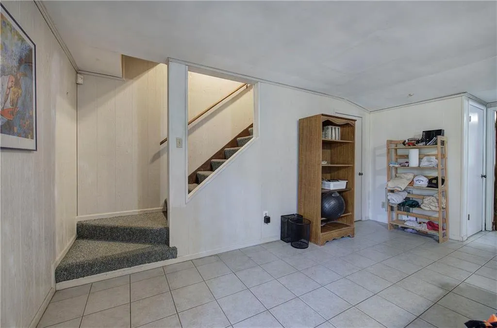 Marietta, Georgia 30068, United States, 4 Bedrooms Bedrooms, ,3 BathroomsBathrooms,Residential,Active,171200