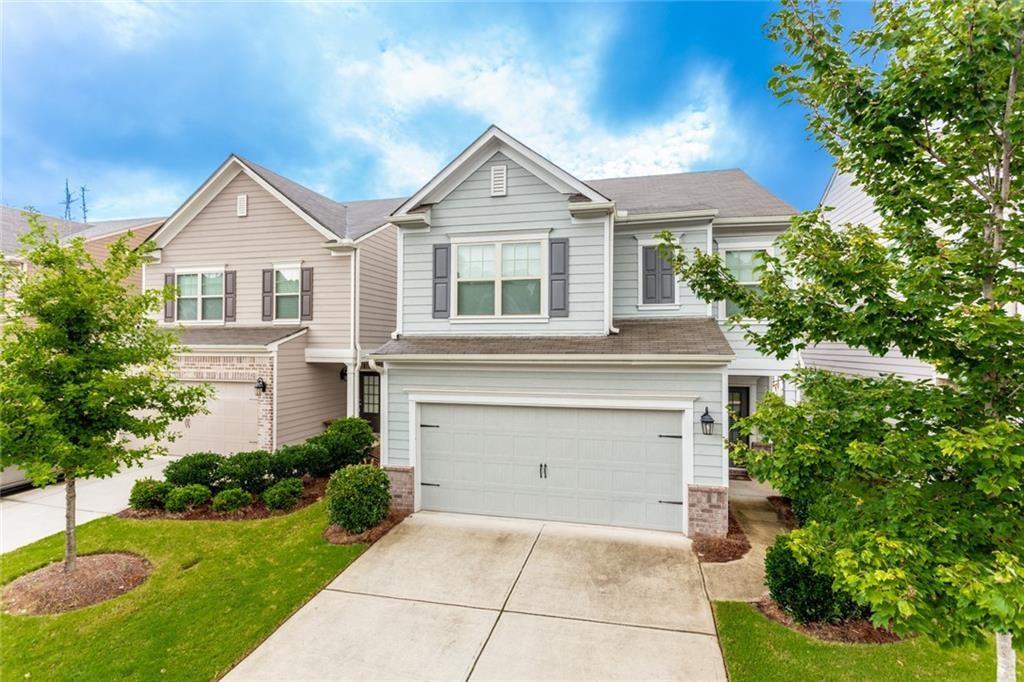 Single family home for rent, The house is 2016 built, 3bed, 2.5bath, 1778sqft, Emory model features a spacious open floor plan, large living room, eat-in kitchen, breakfast bar, and powder room off the foyer. The upstairs has a loft with a grand owner's suite, double vanities, and massive walk-in closet. Two year lease is $2000 and one year lease is $2100. Please call the listing agent to schedule an appointment.