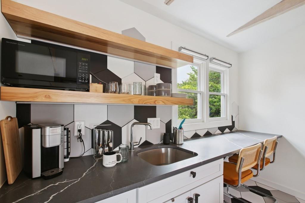 69 Randolph Street NE B