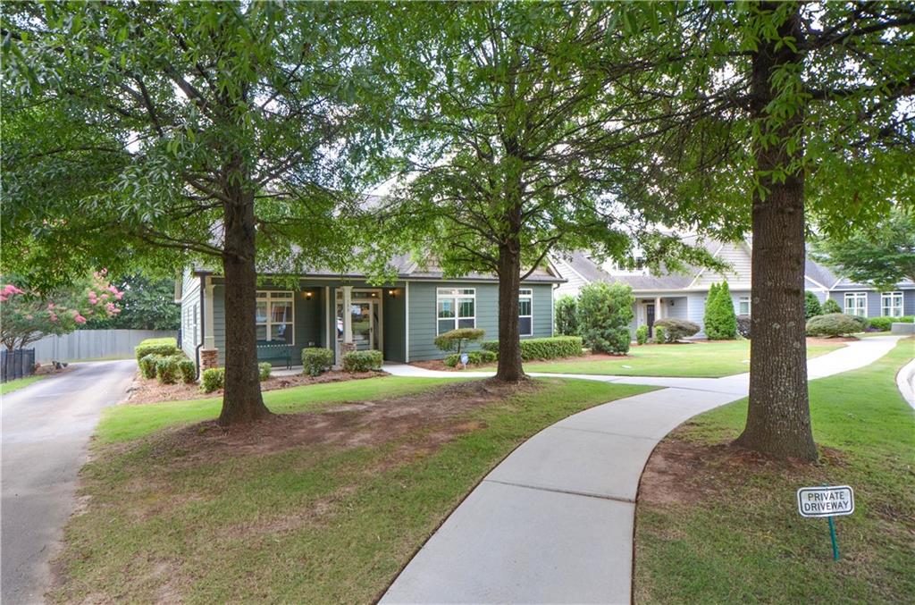 133 Dean Circle