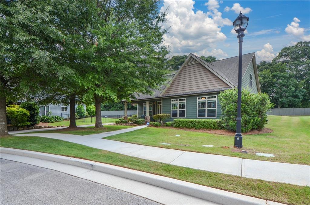 133 Dean Circle