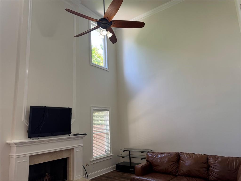 Power Pointe - Residential Lease