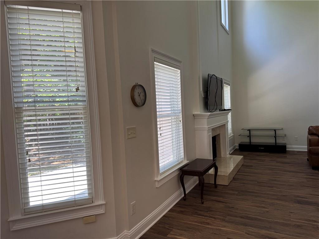 Power Pointe - Residential Lease