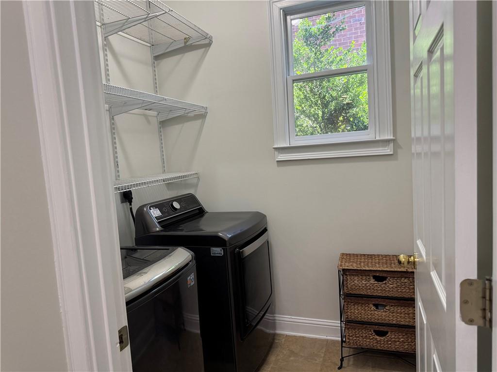 Power Pointe - Residential Lease