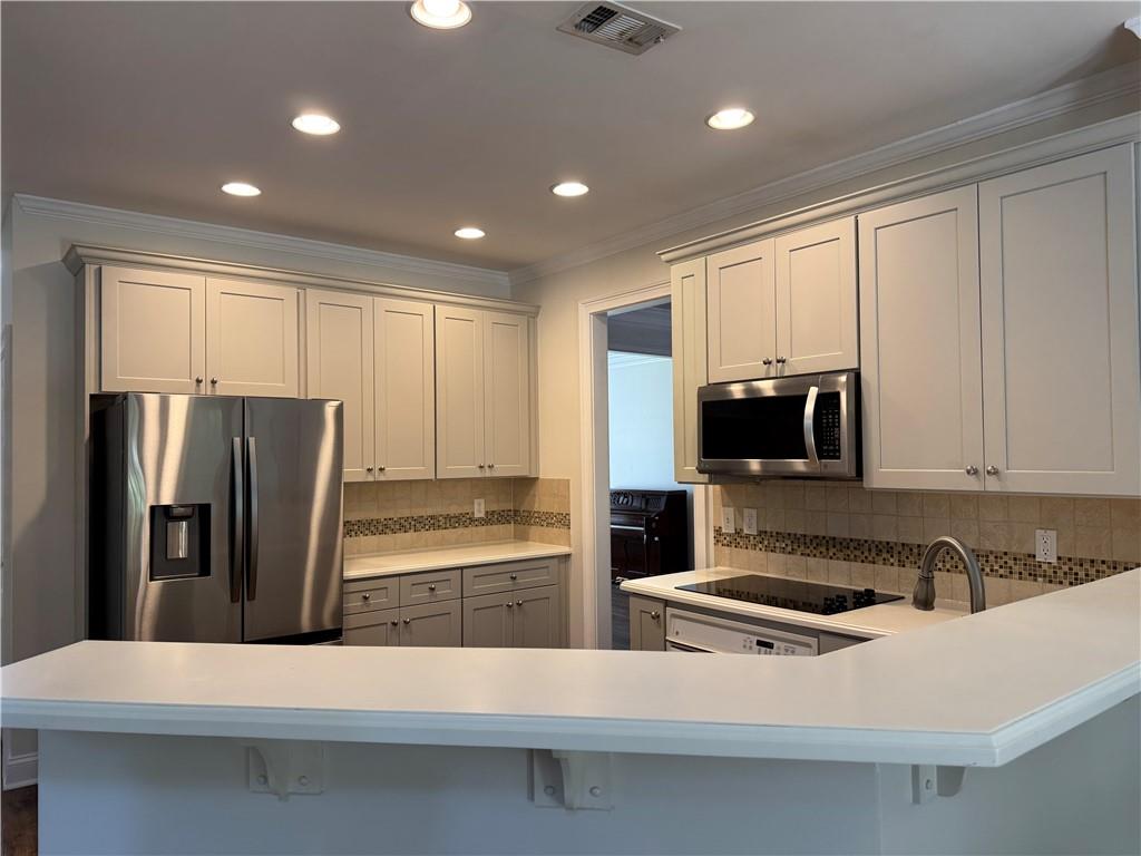 Power Pointe - Residential Lease
