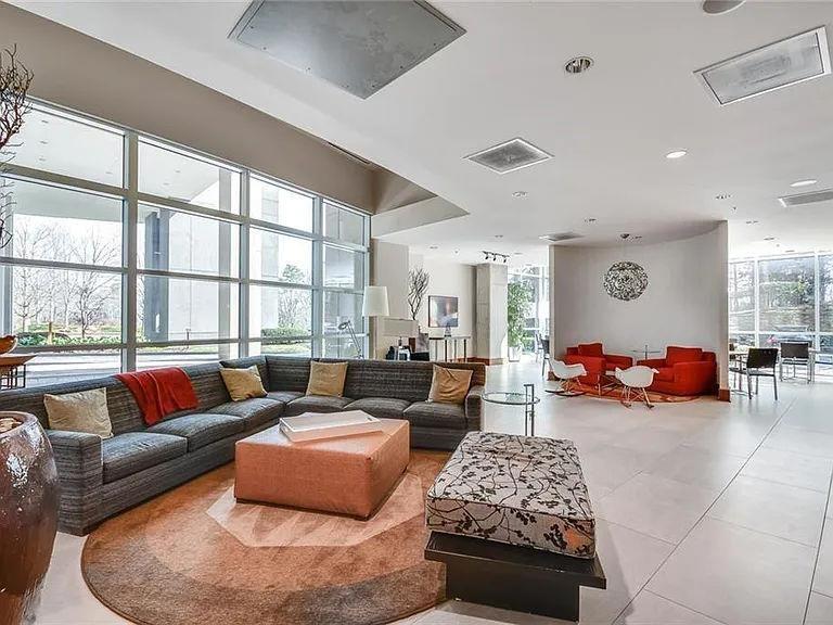 3300 Windy Ridge Parkway 819