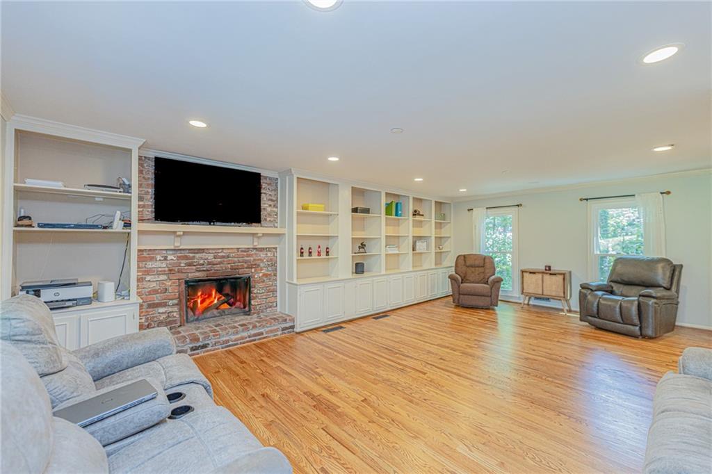 5184 Deering Trail