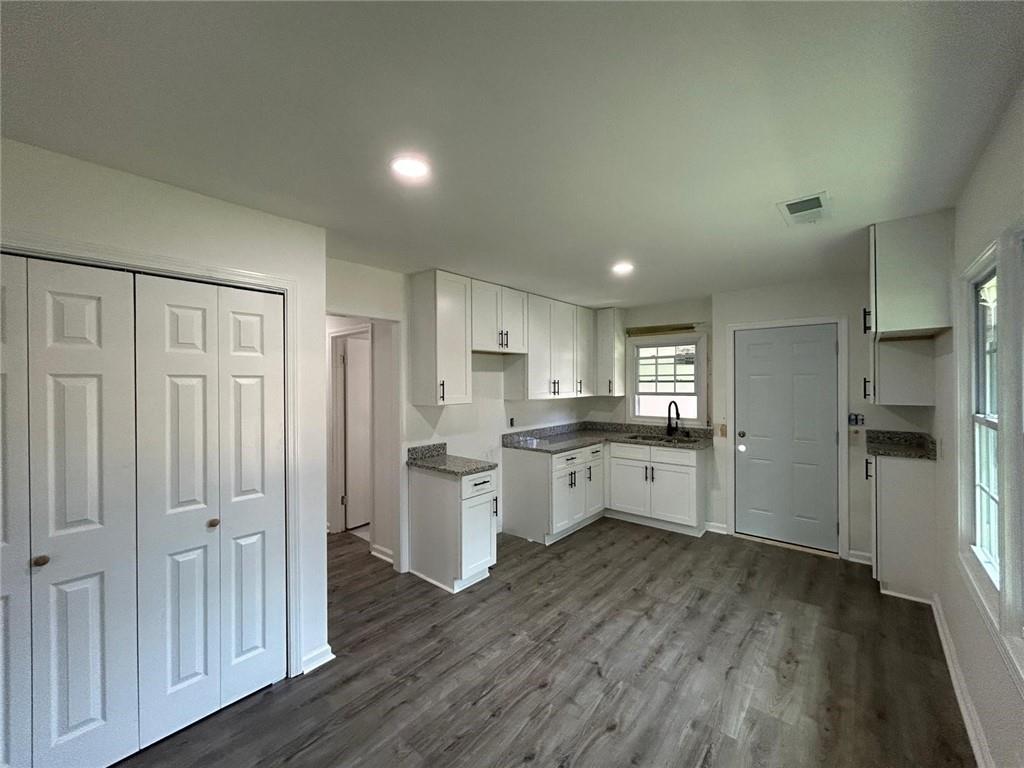 8184 Laurel Drive SW