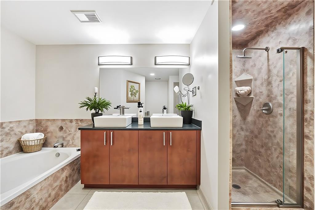 390 17th Street 5037